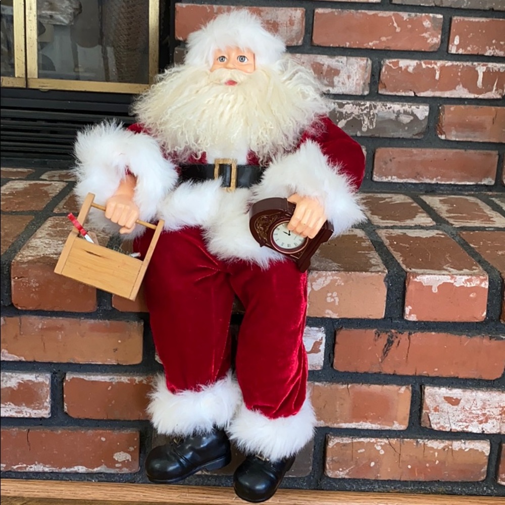 Sitting Santa